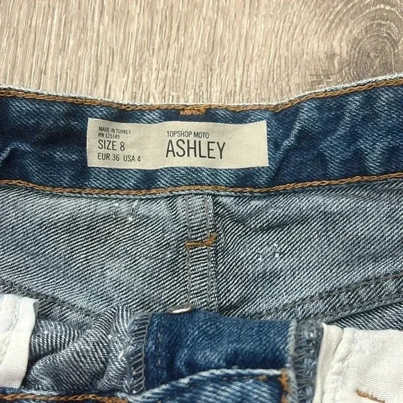 Topshop Moto high waisted denim cutoff shorts - Picture 7 of 9